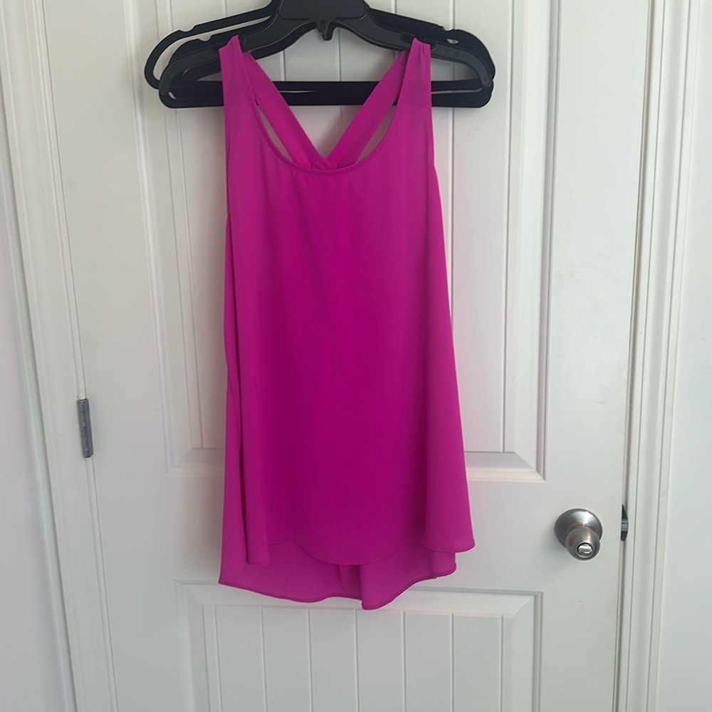 Super cute blouse, back bow , pink